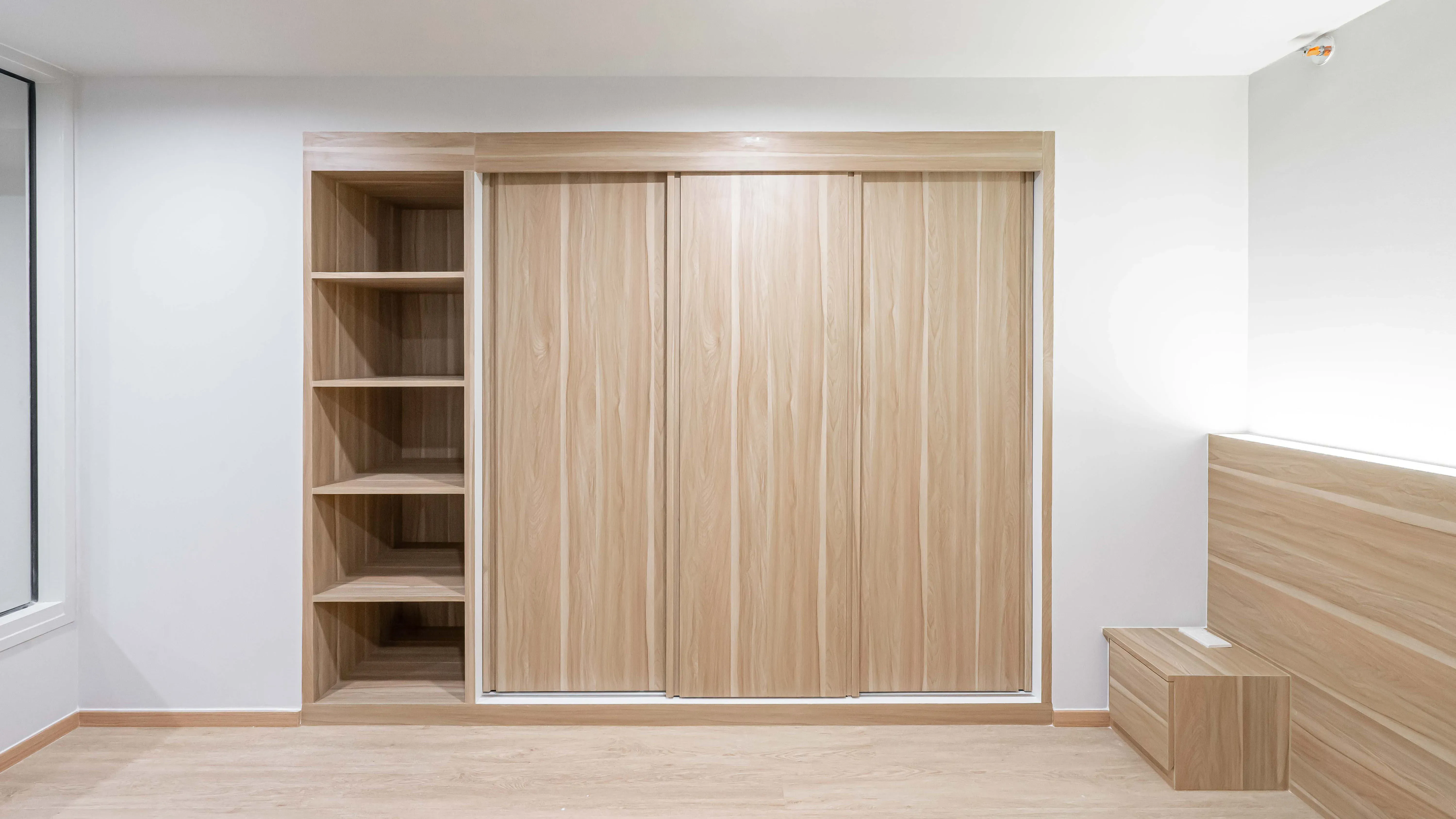 image-cover-bed-room-real