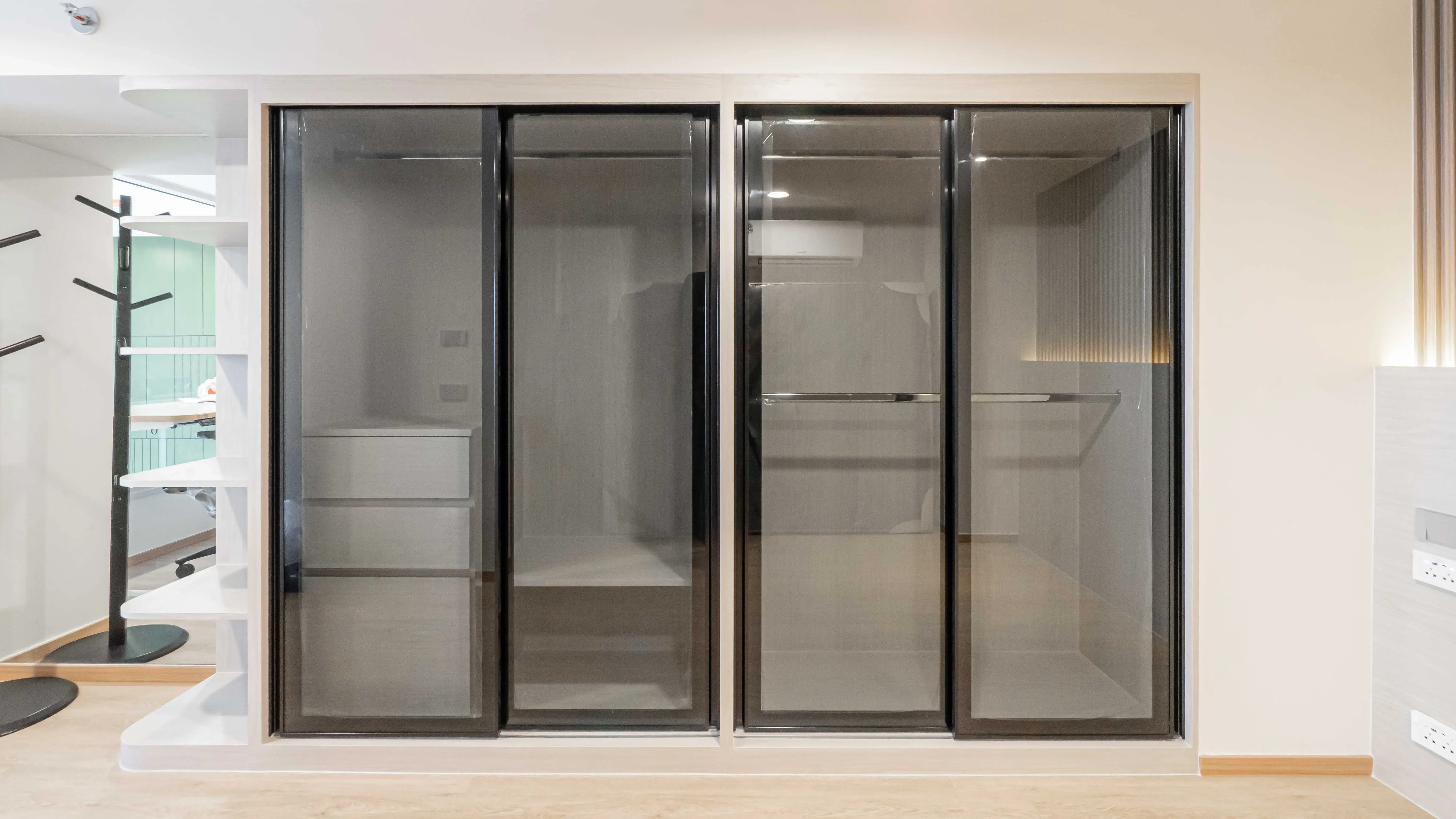 image-cover-bed-room-real