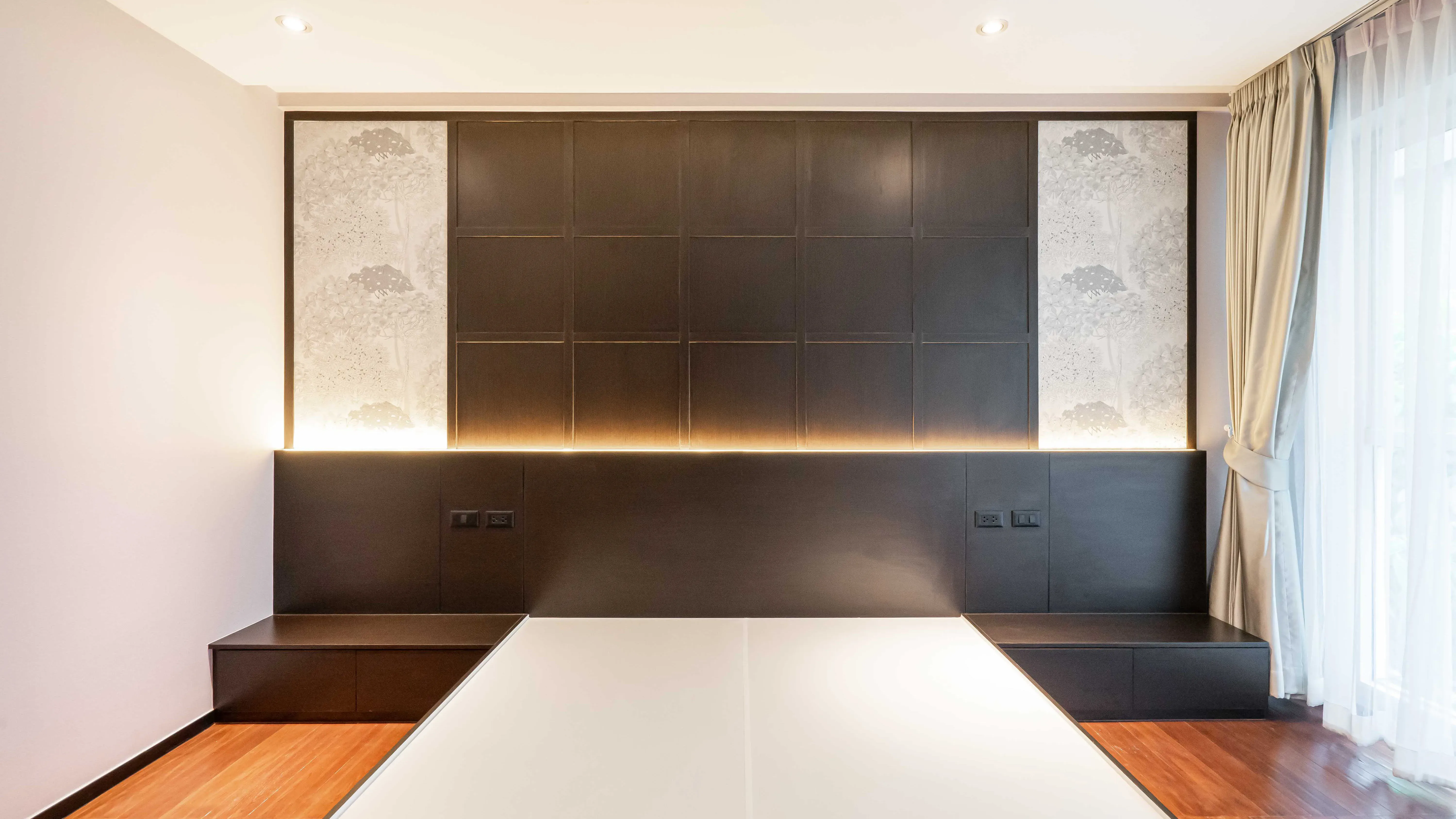 image-cover-bed-room-real