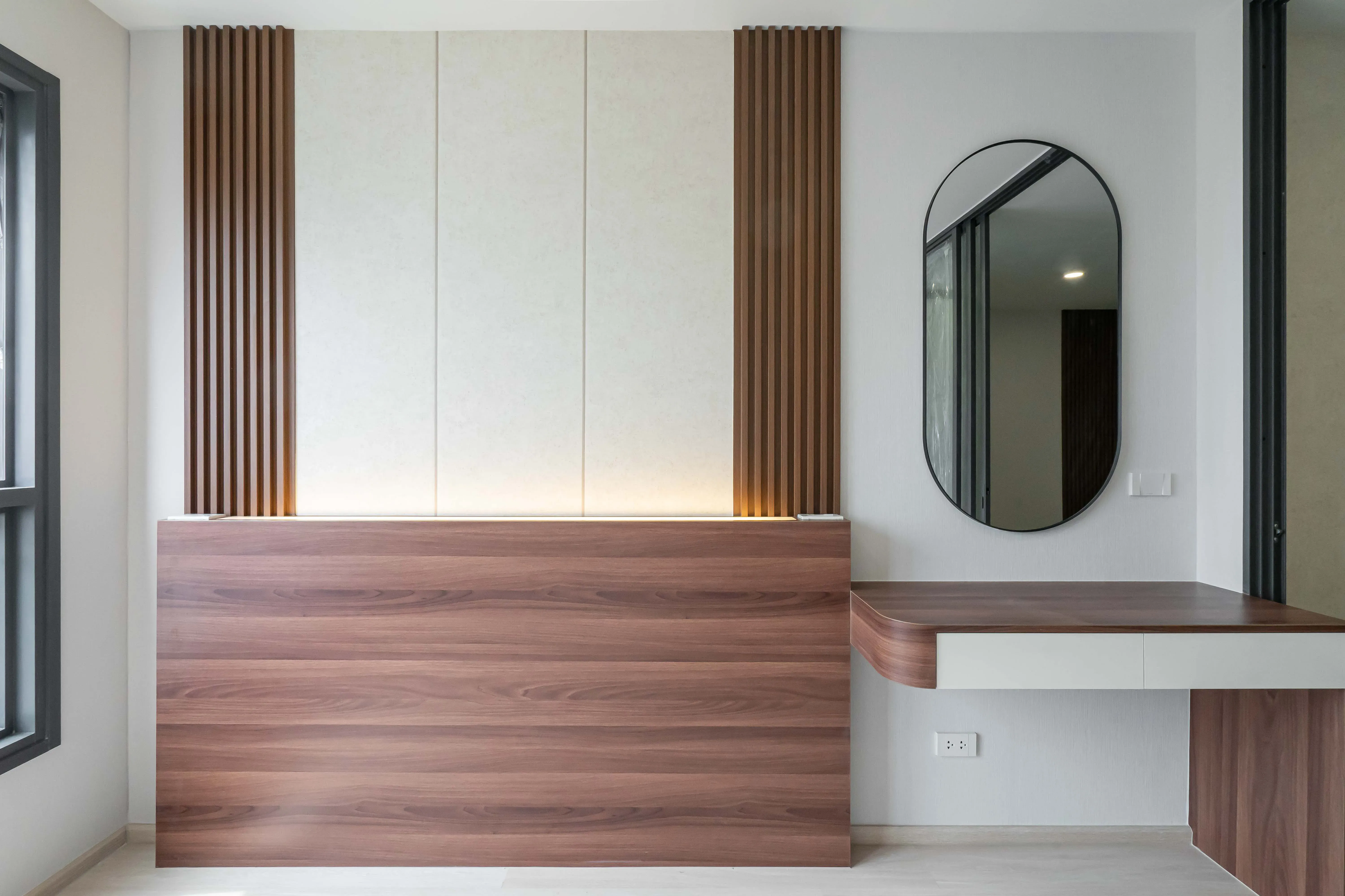 image-cover-bed-room-real