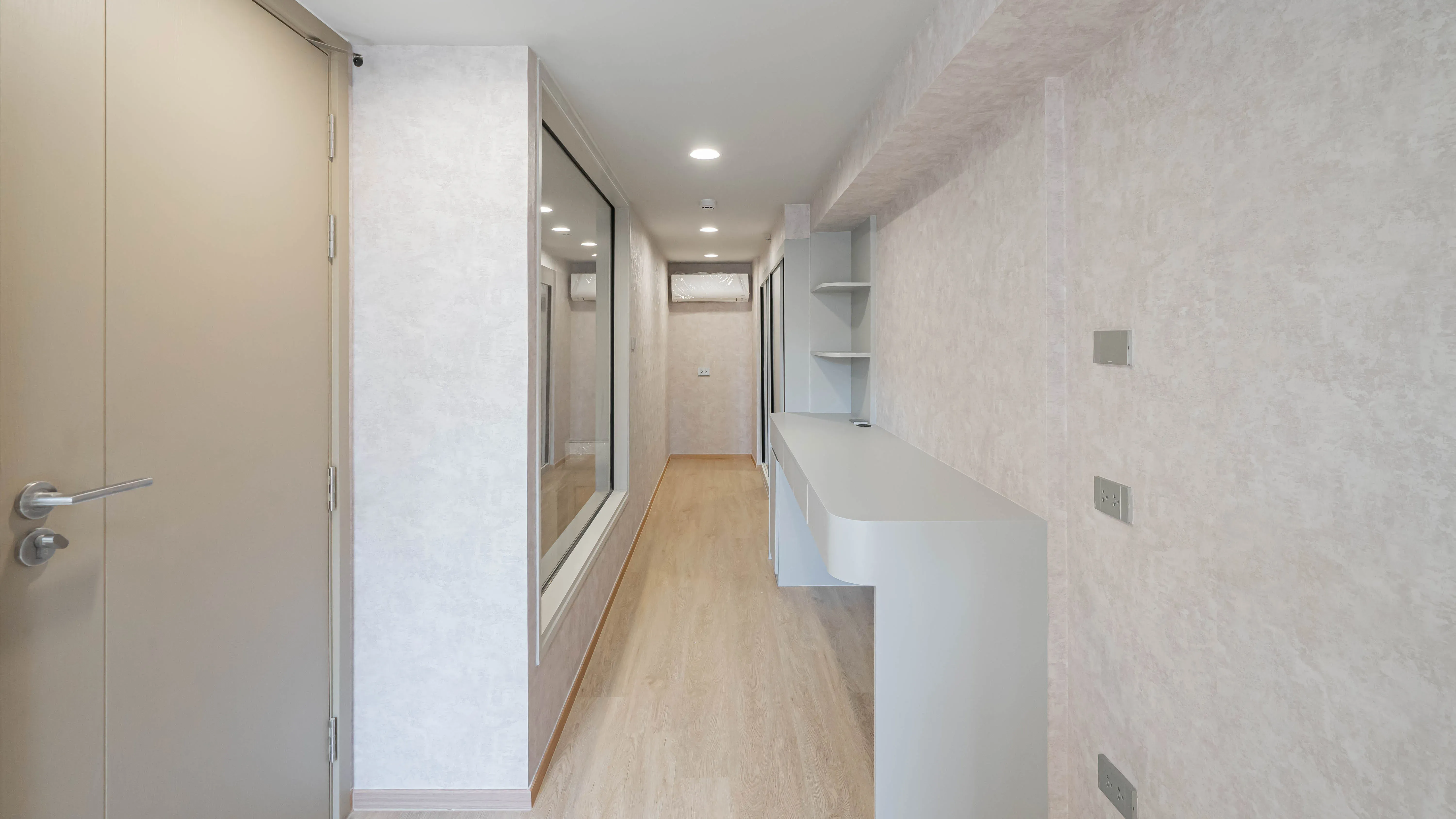 image-cover-bed-room-real