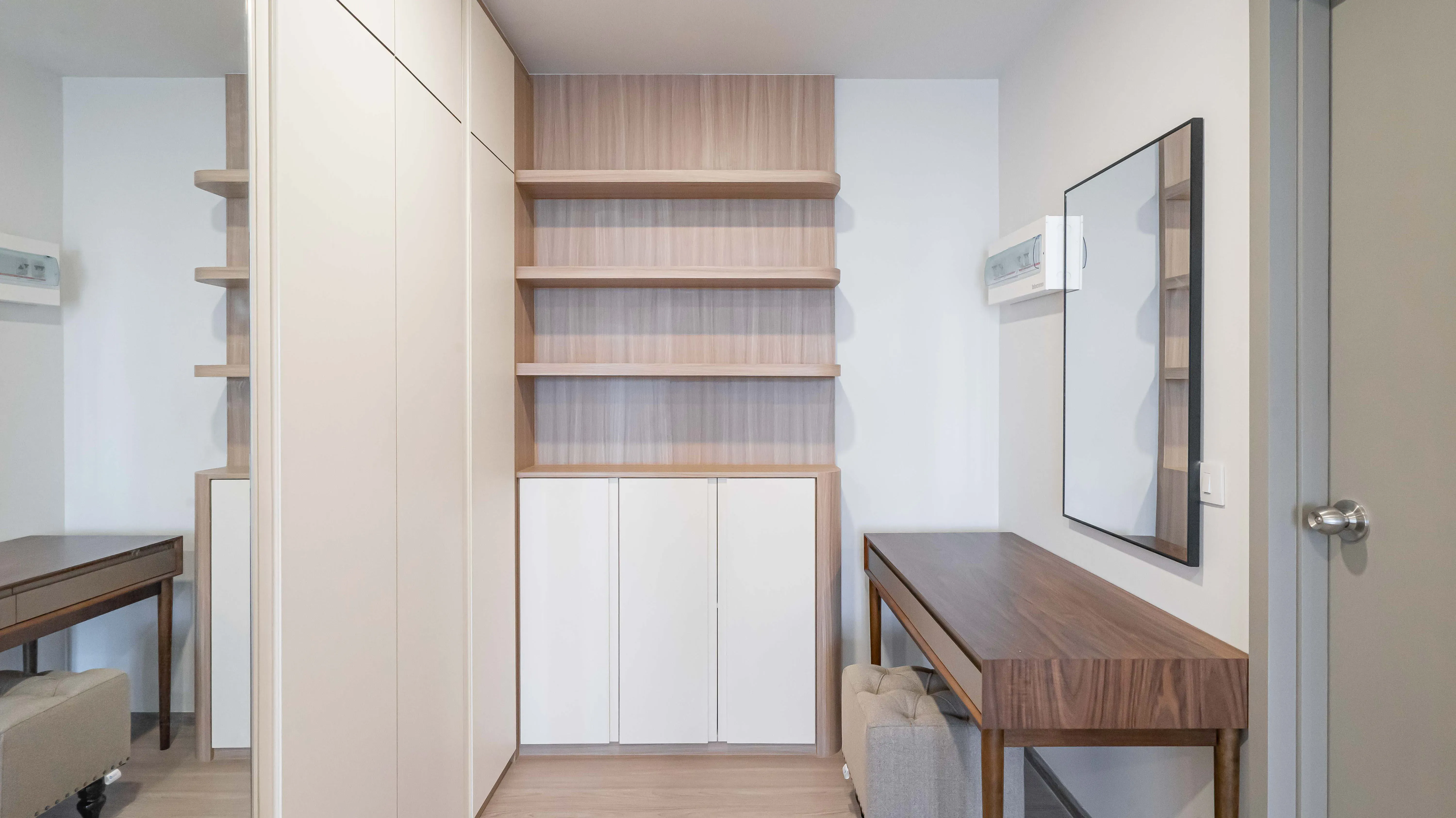 image-cover-bed-room-real