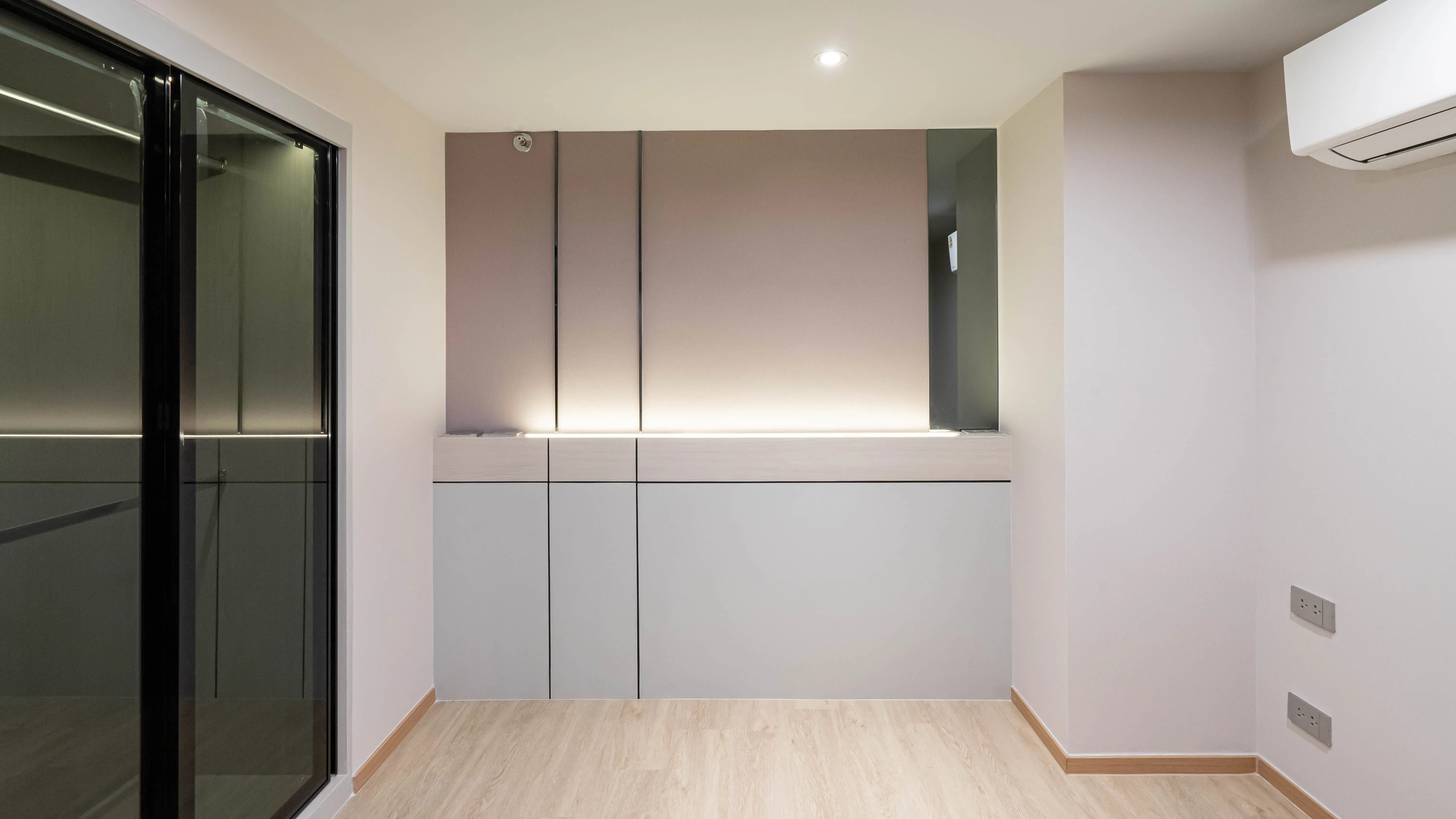 image-cover-bed-room-real