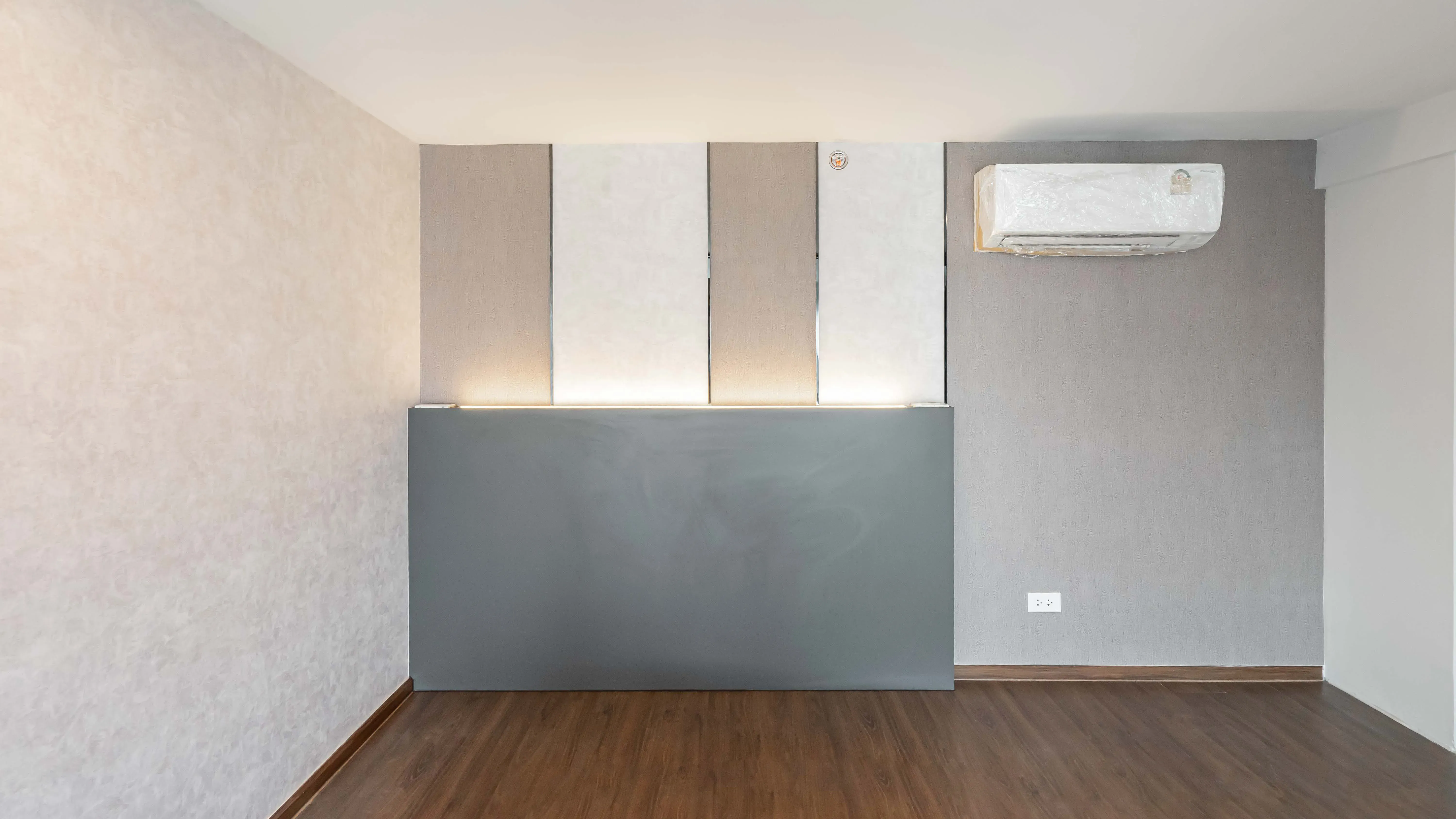 image-cover-bed-room-real