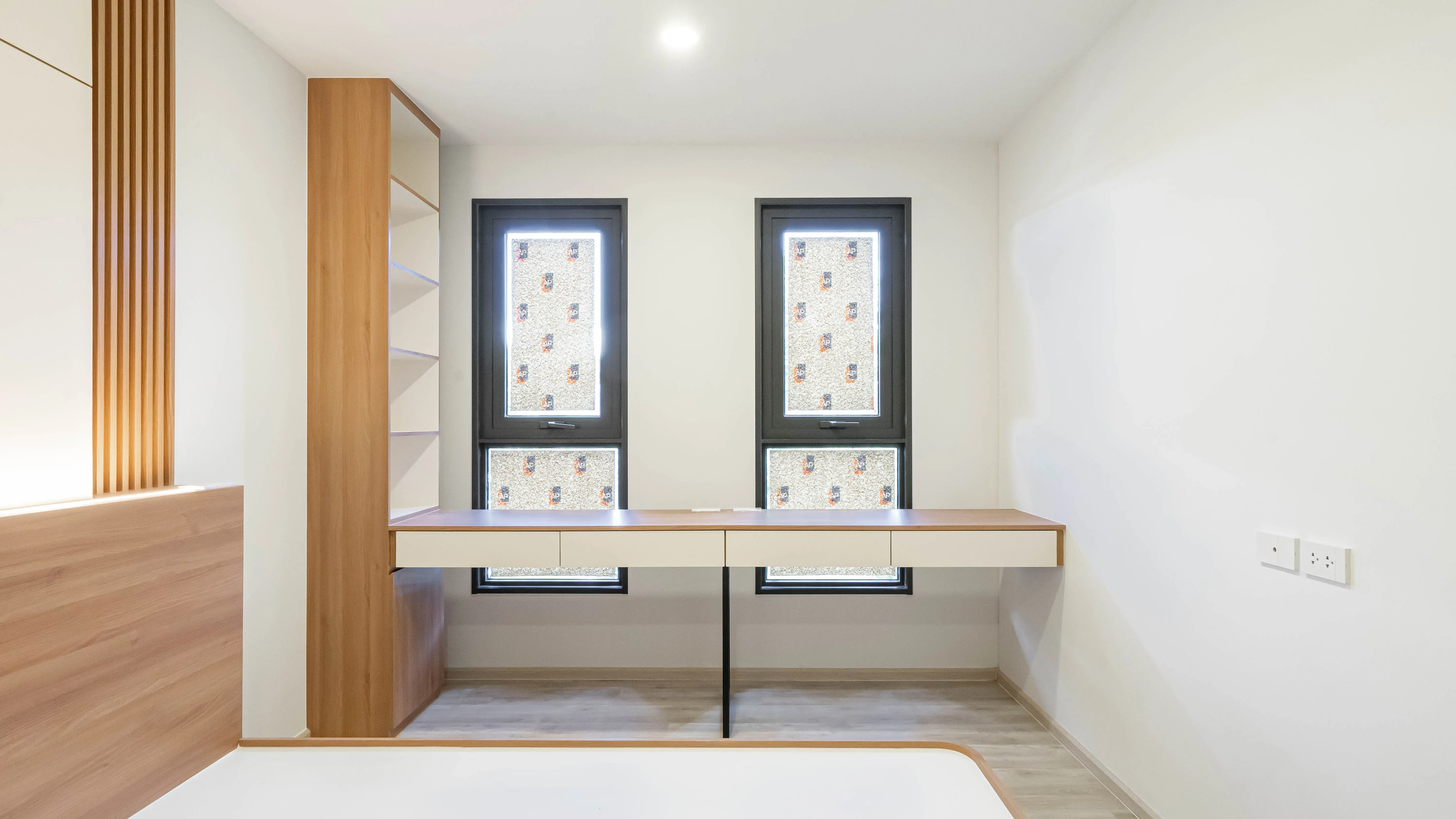 image-cover-bed-room-real