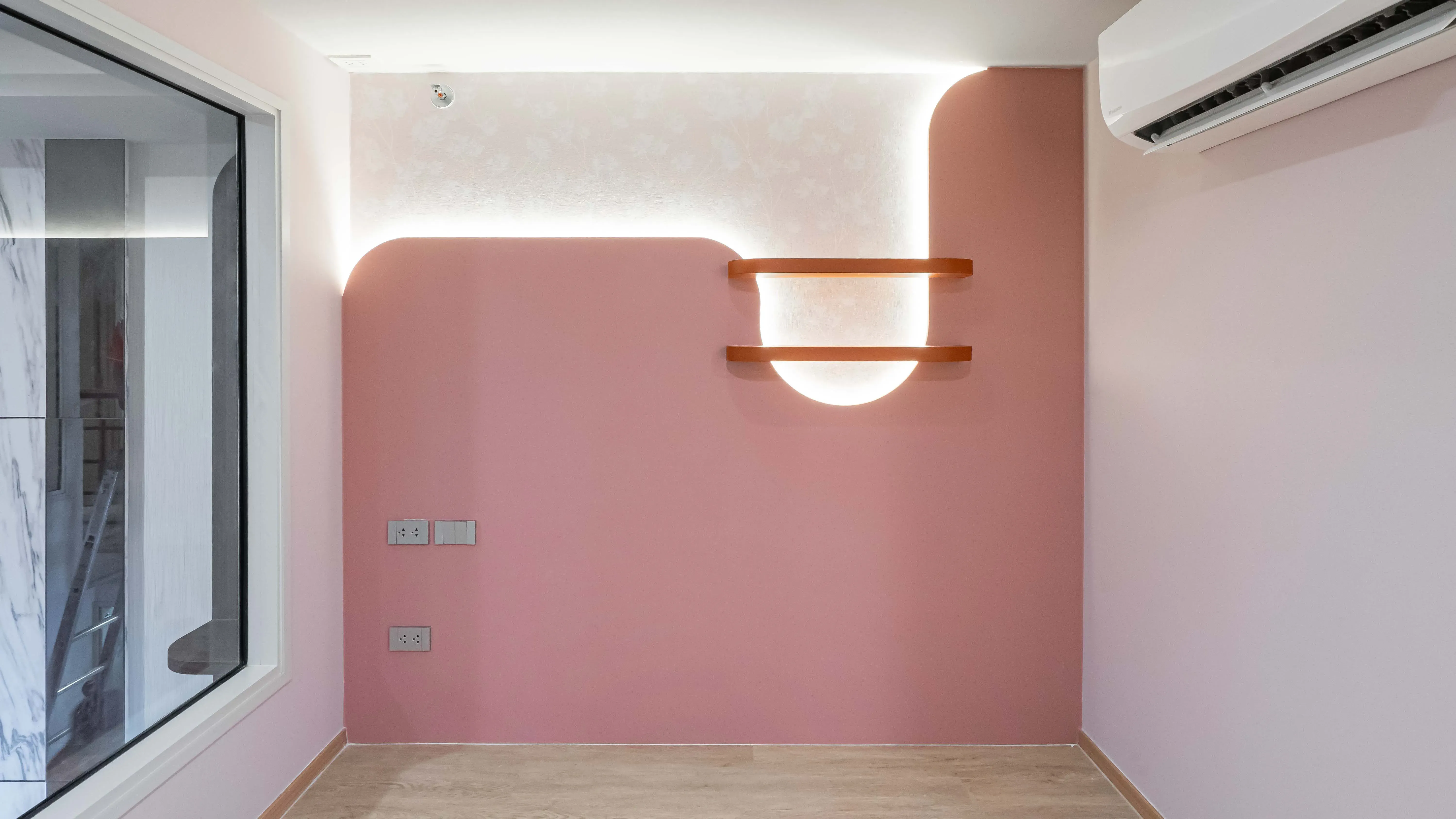 image-cover-bed-room-real