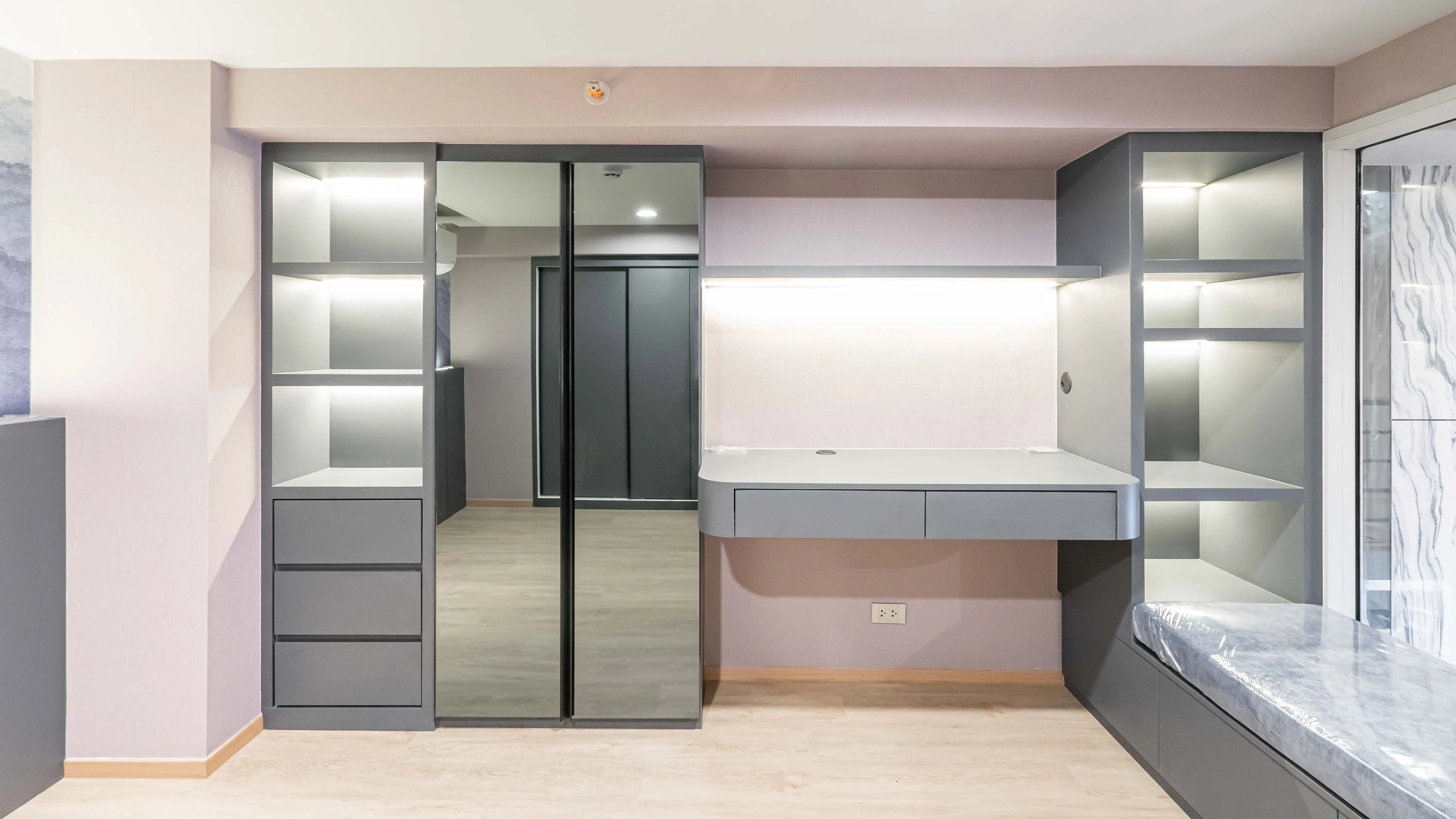 image-cover-bed-room-real
