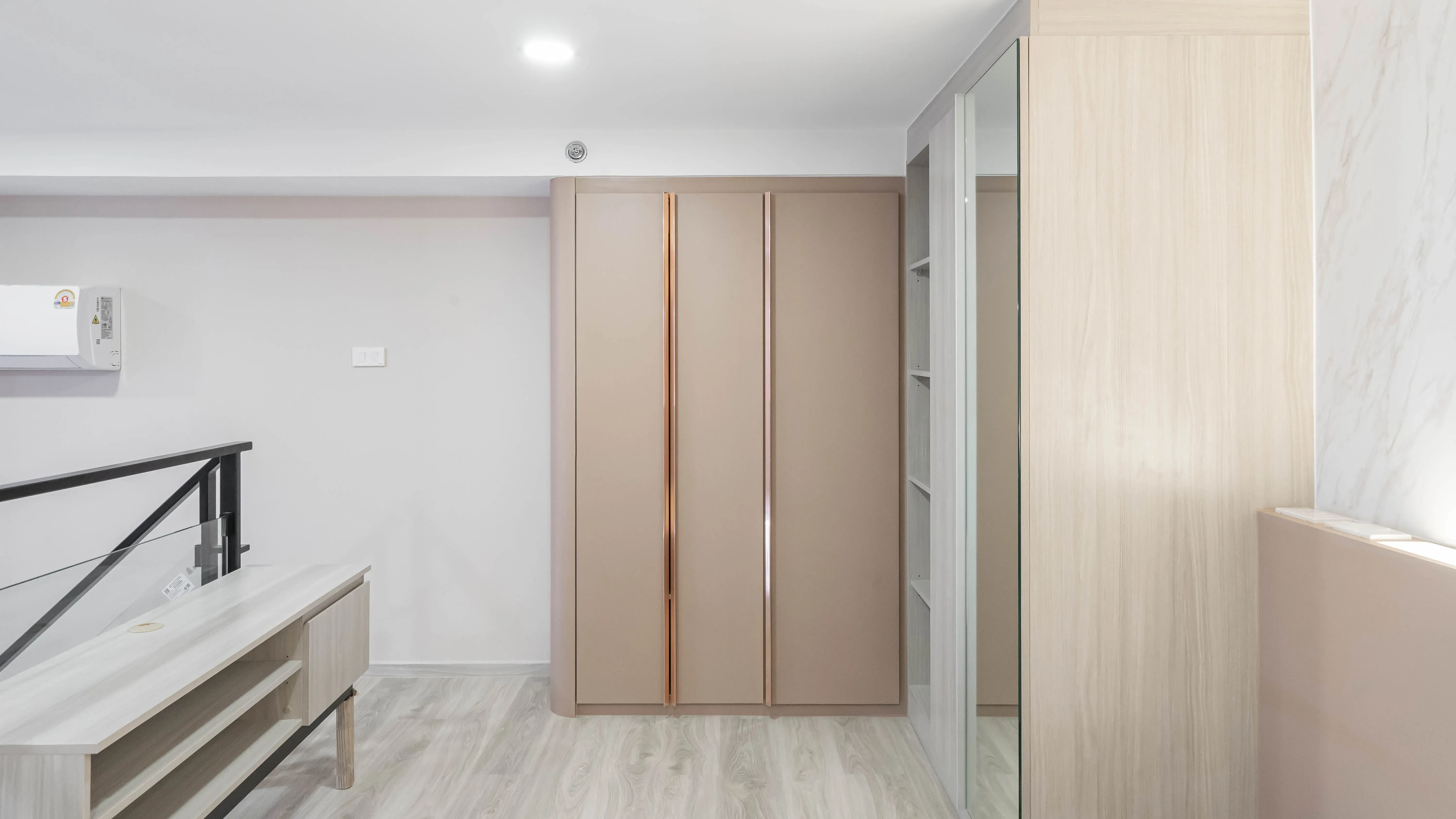 image-cover-real-bed-room