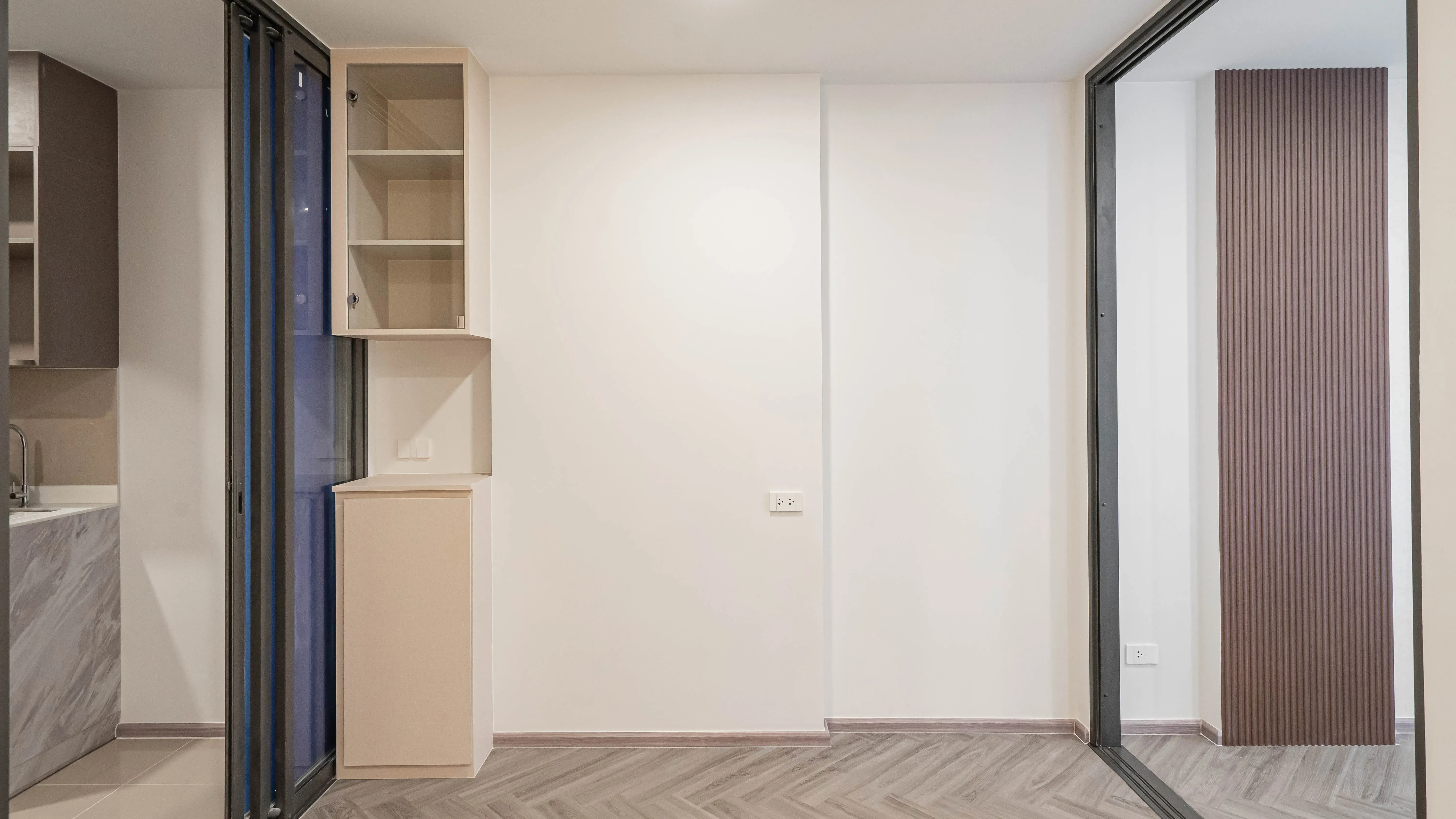 image-cover-bed-room-real