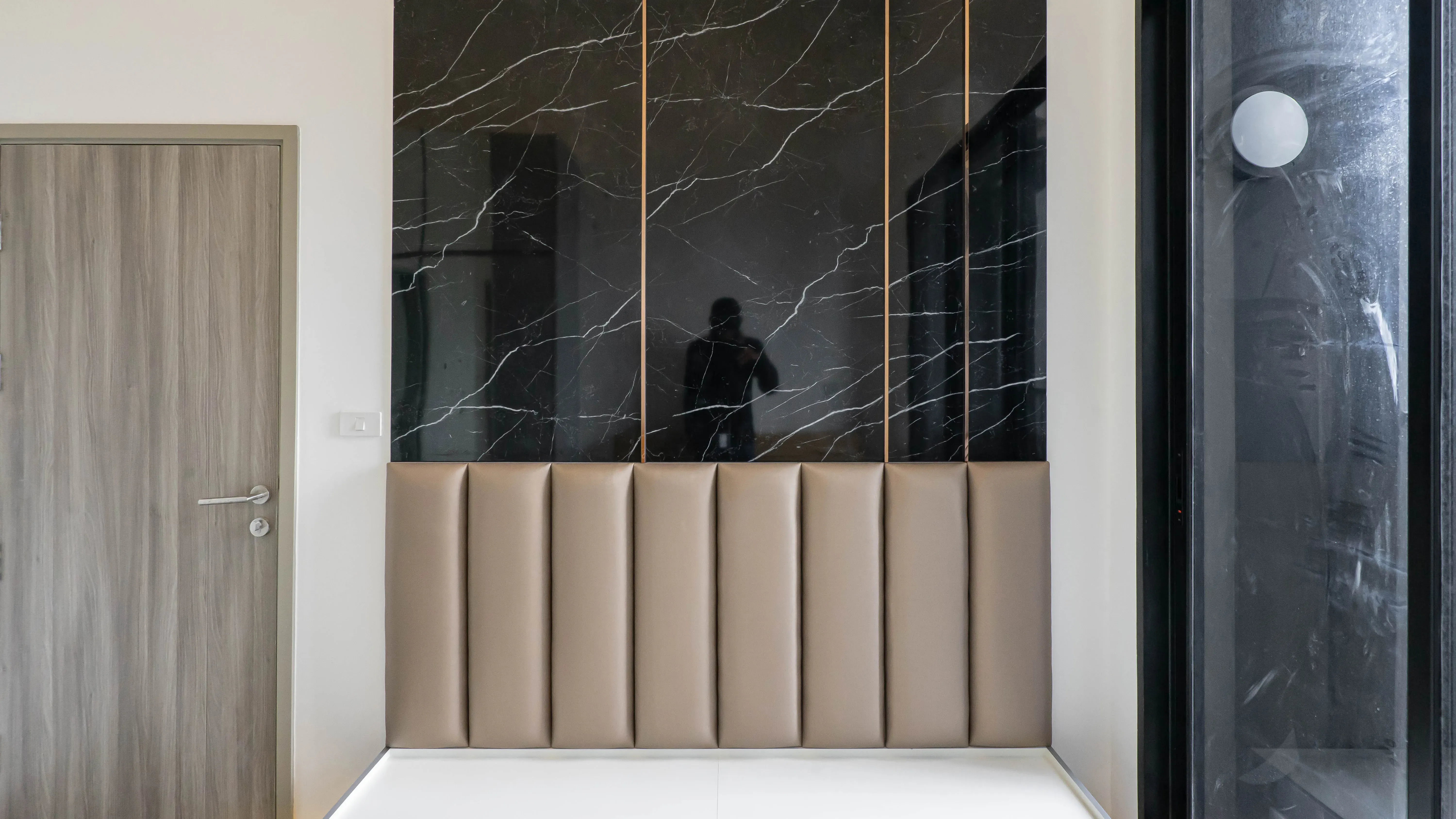 image-cover-bed-room-real