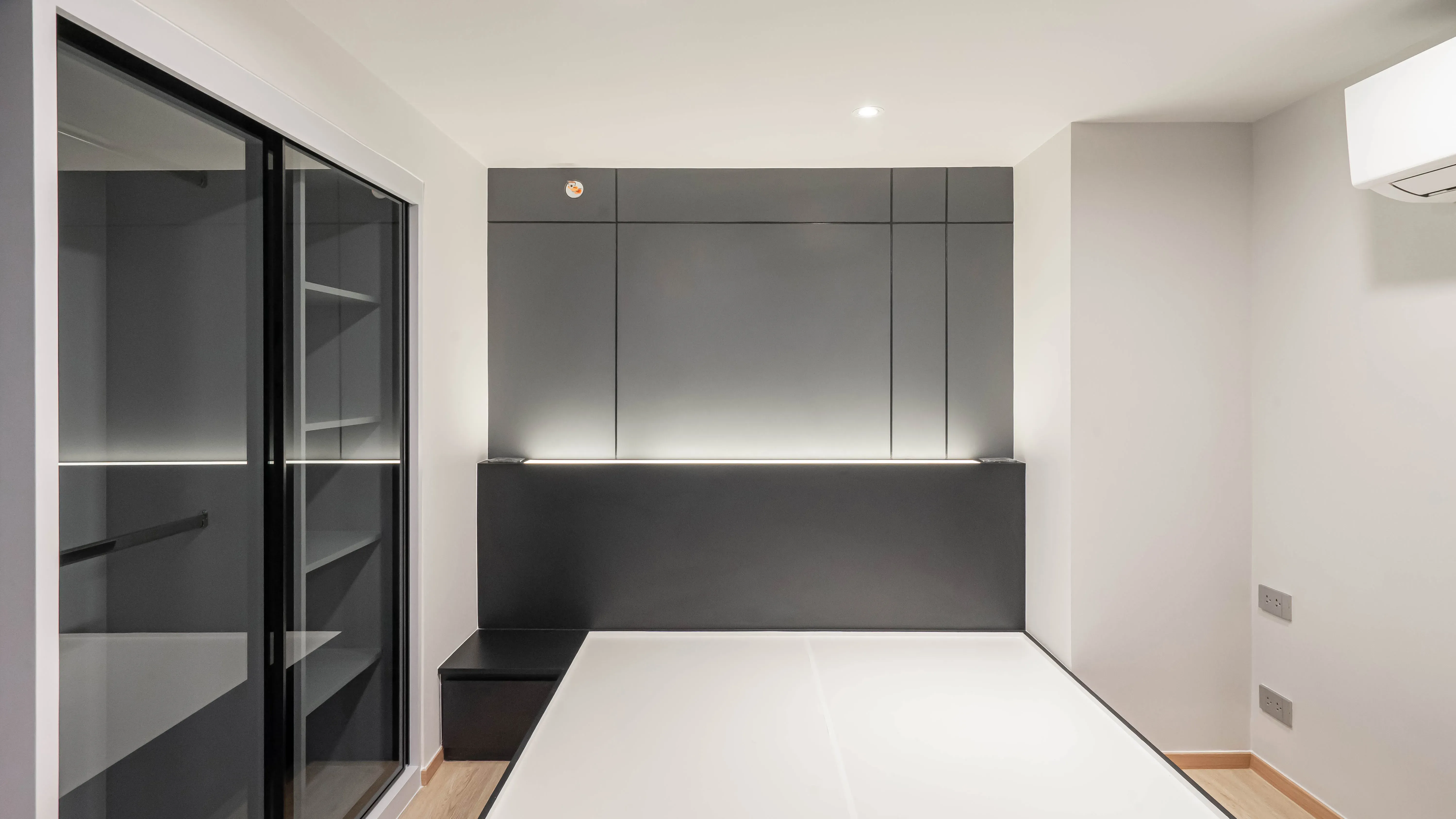 image-cover-real-bed-room