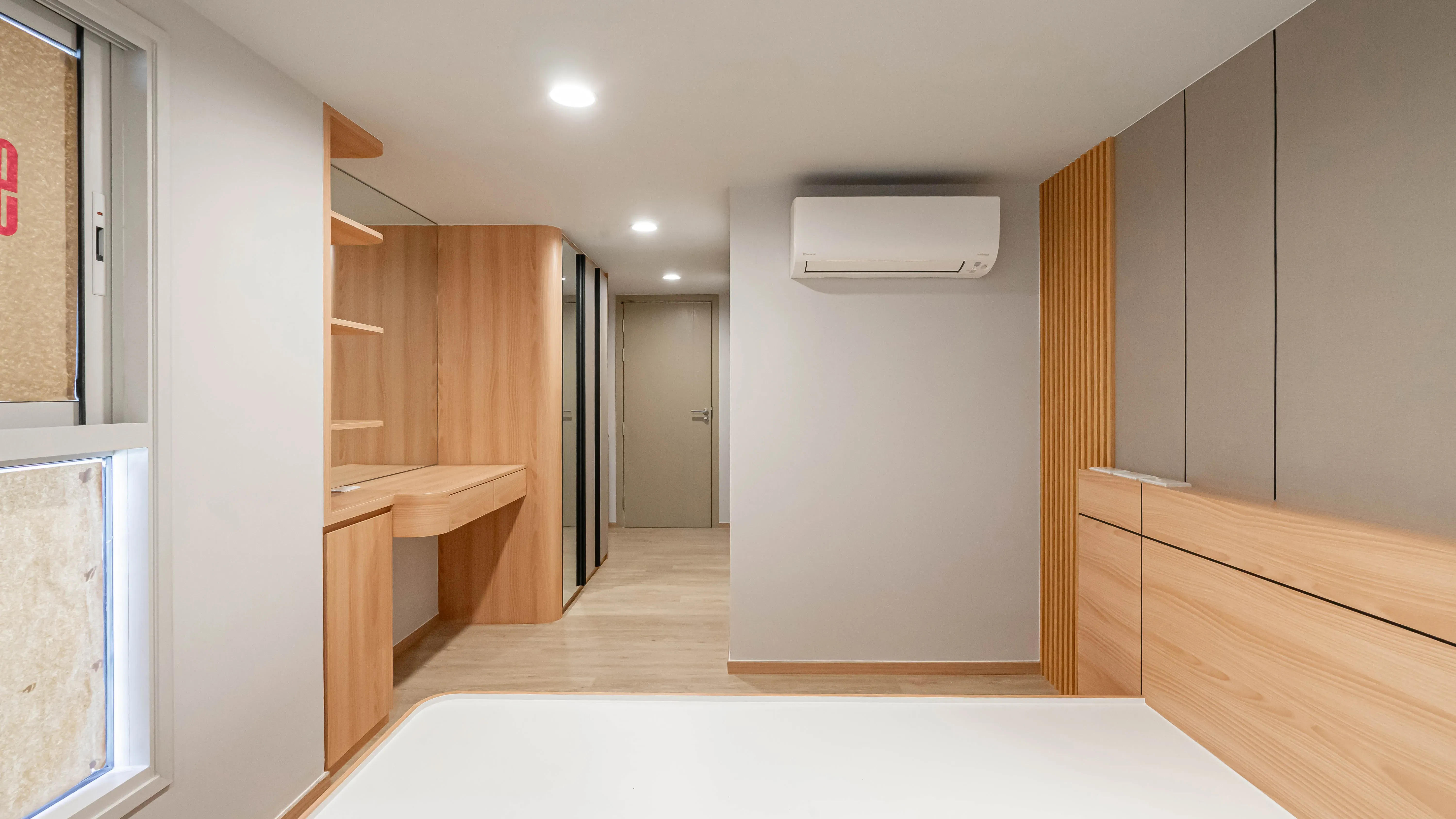 image-cover-bed-room-real