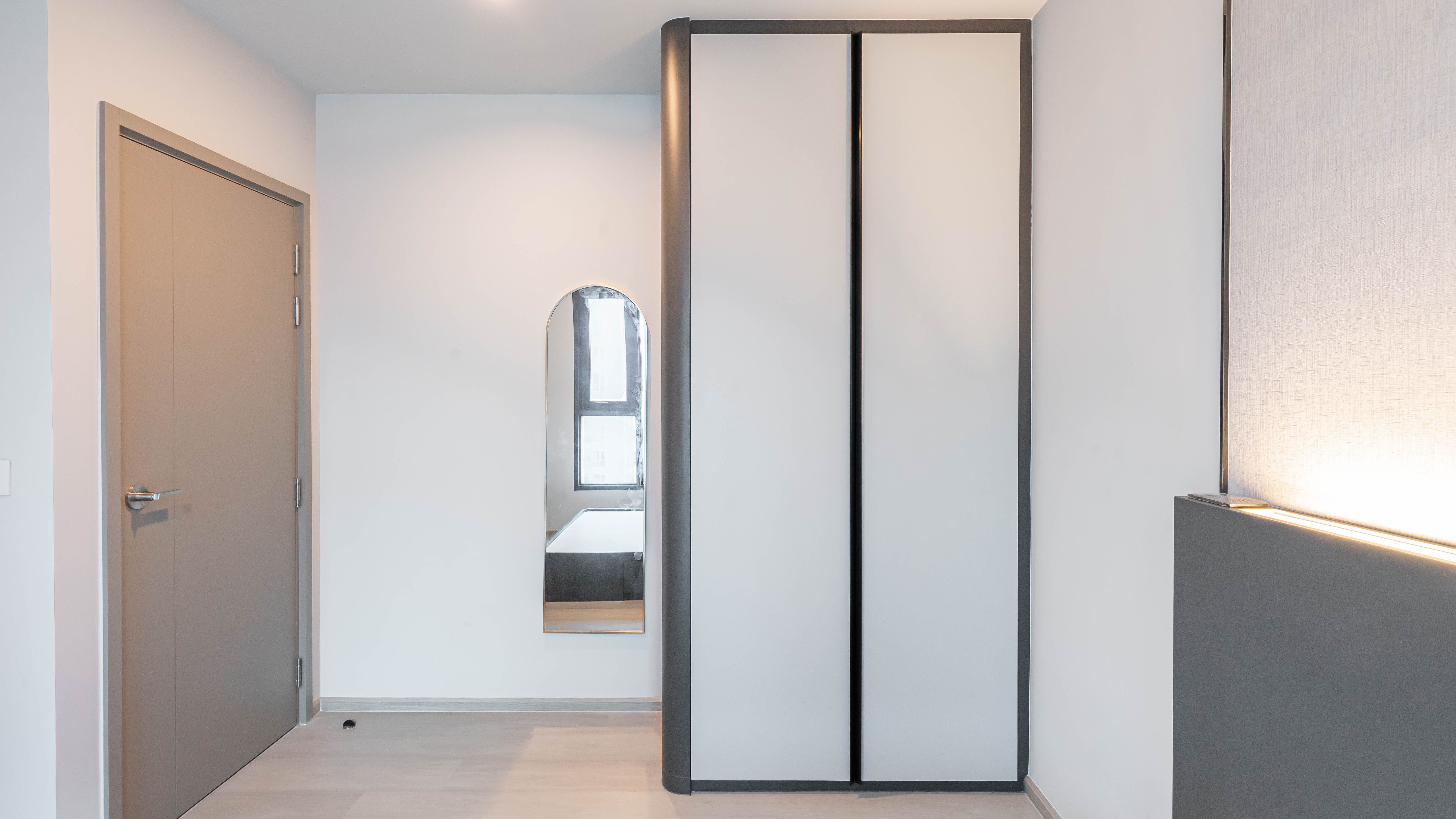 image-cover-bed-room-real