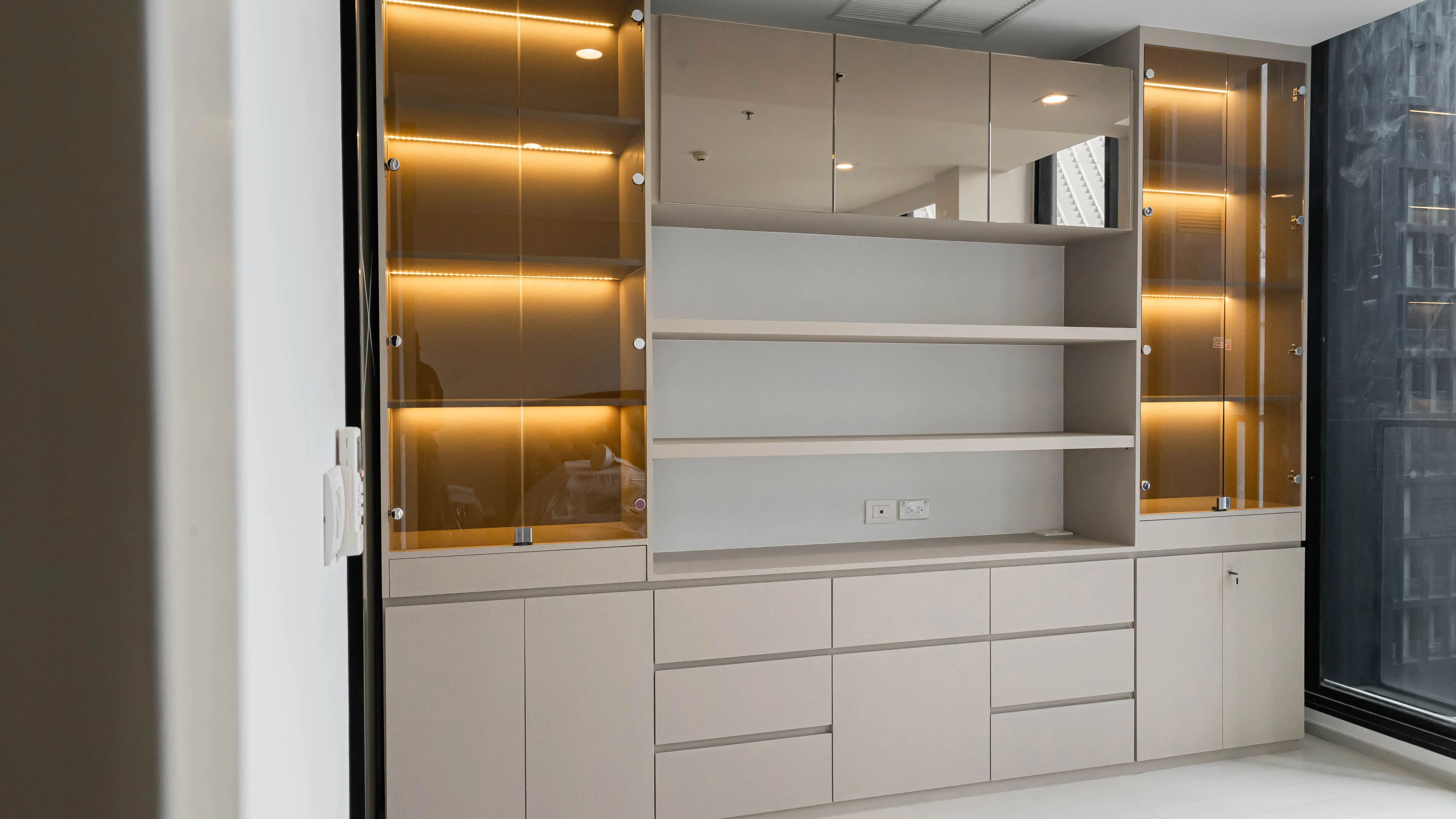 image-cover-bed-room-real