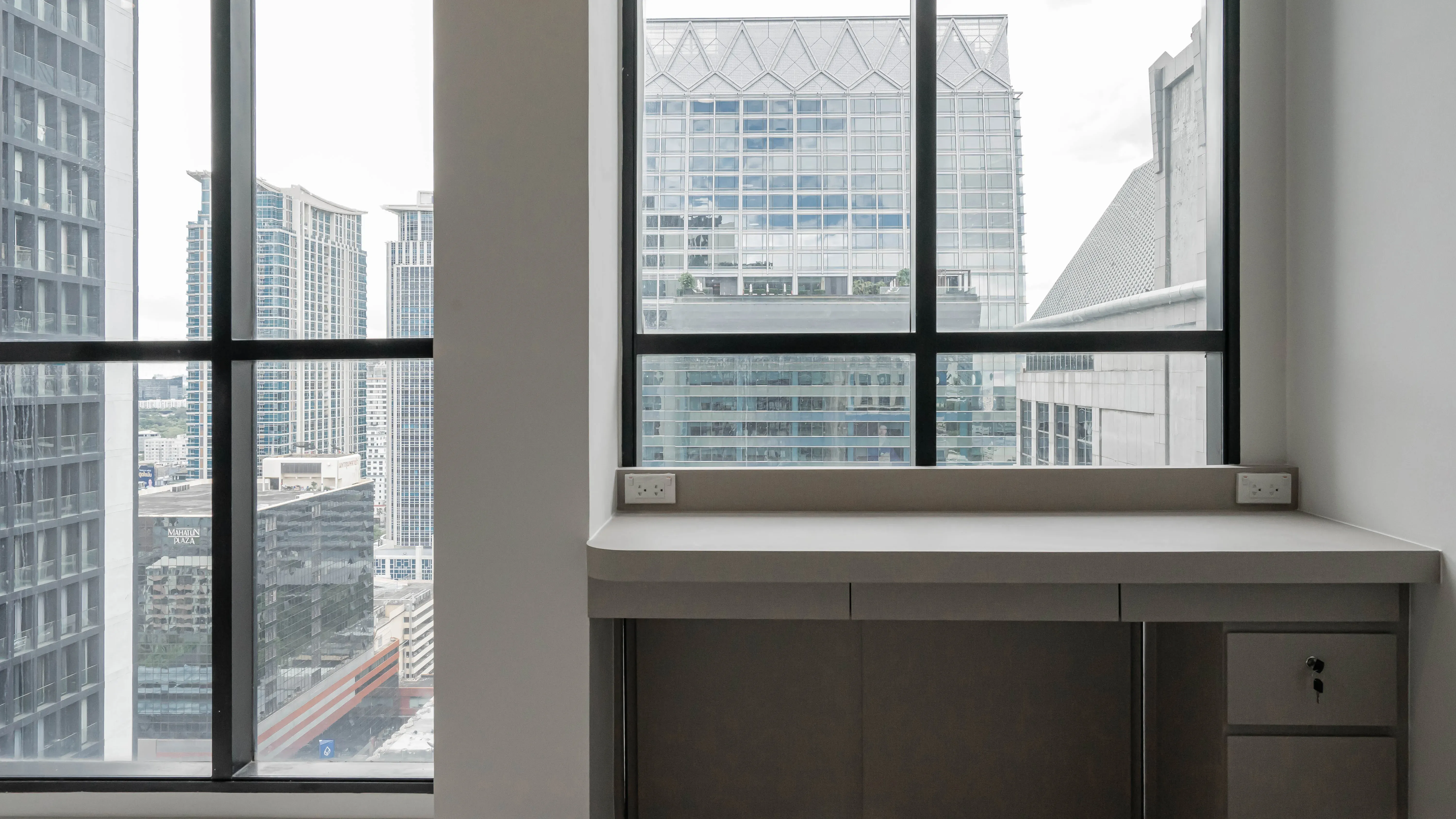 image-cover-bed-room-real