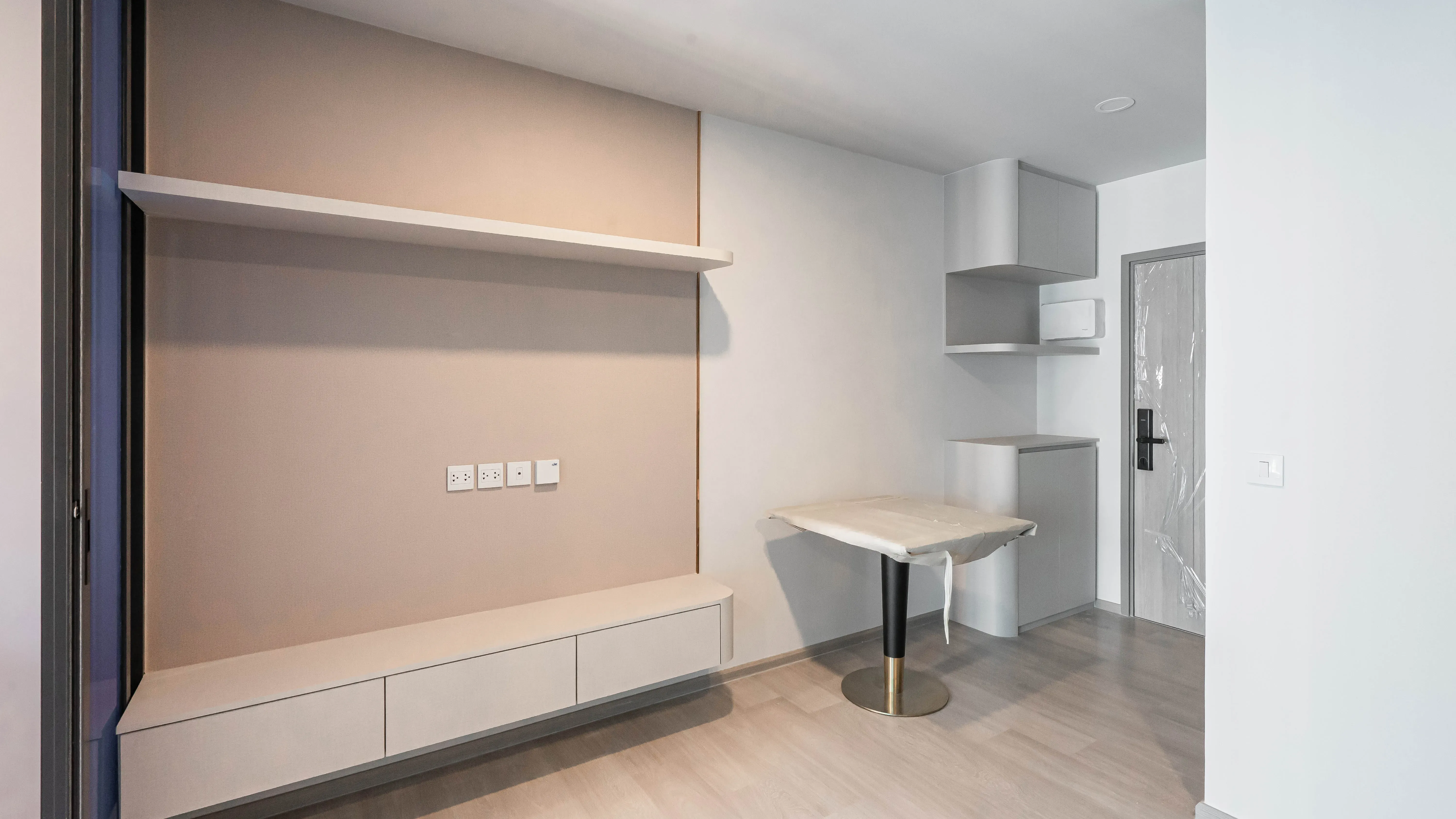 image-cover-living-room-real