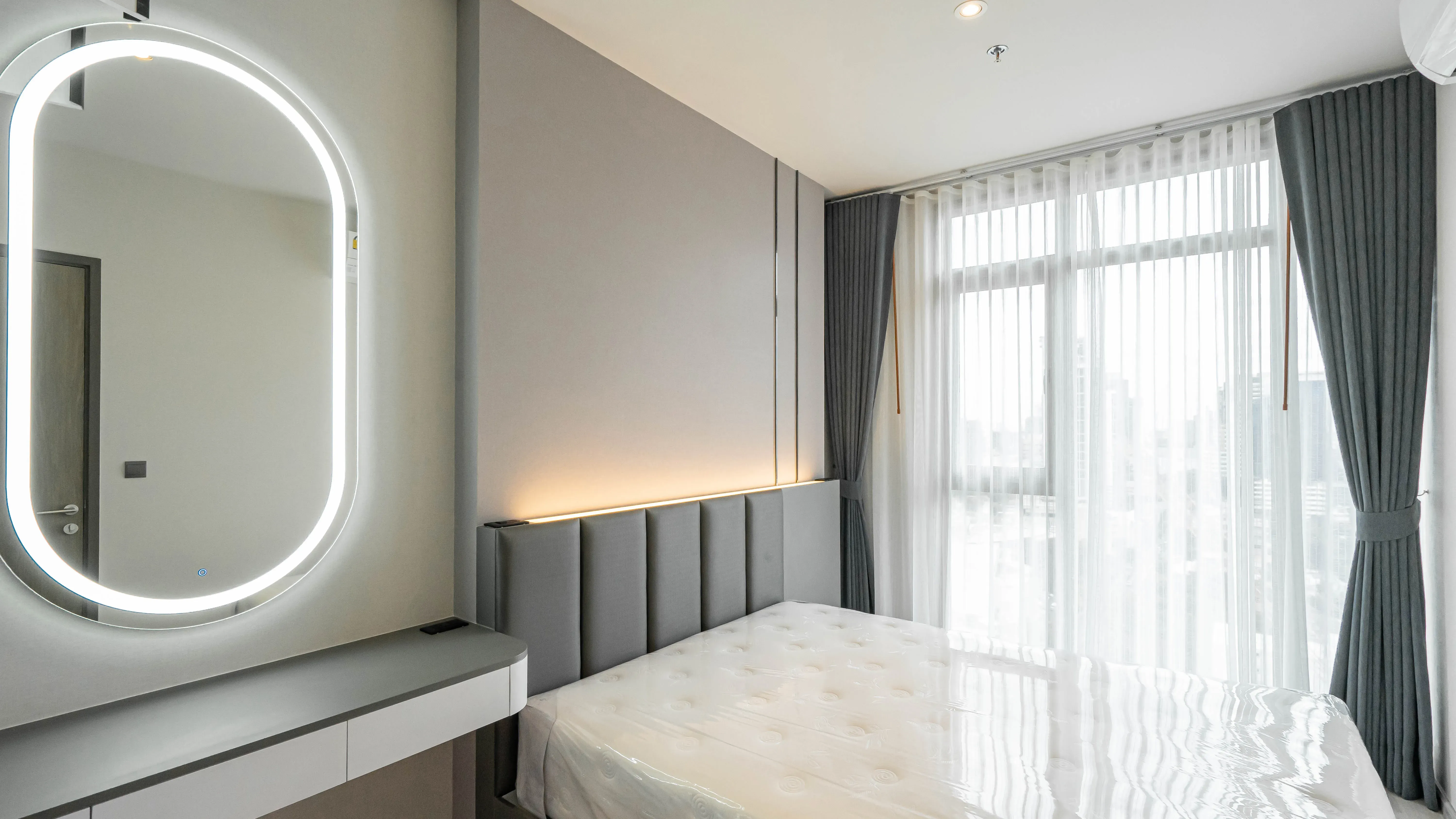 image-cover-bed-room-real