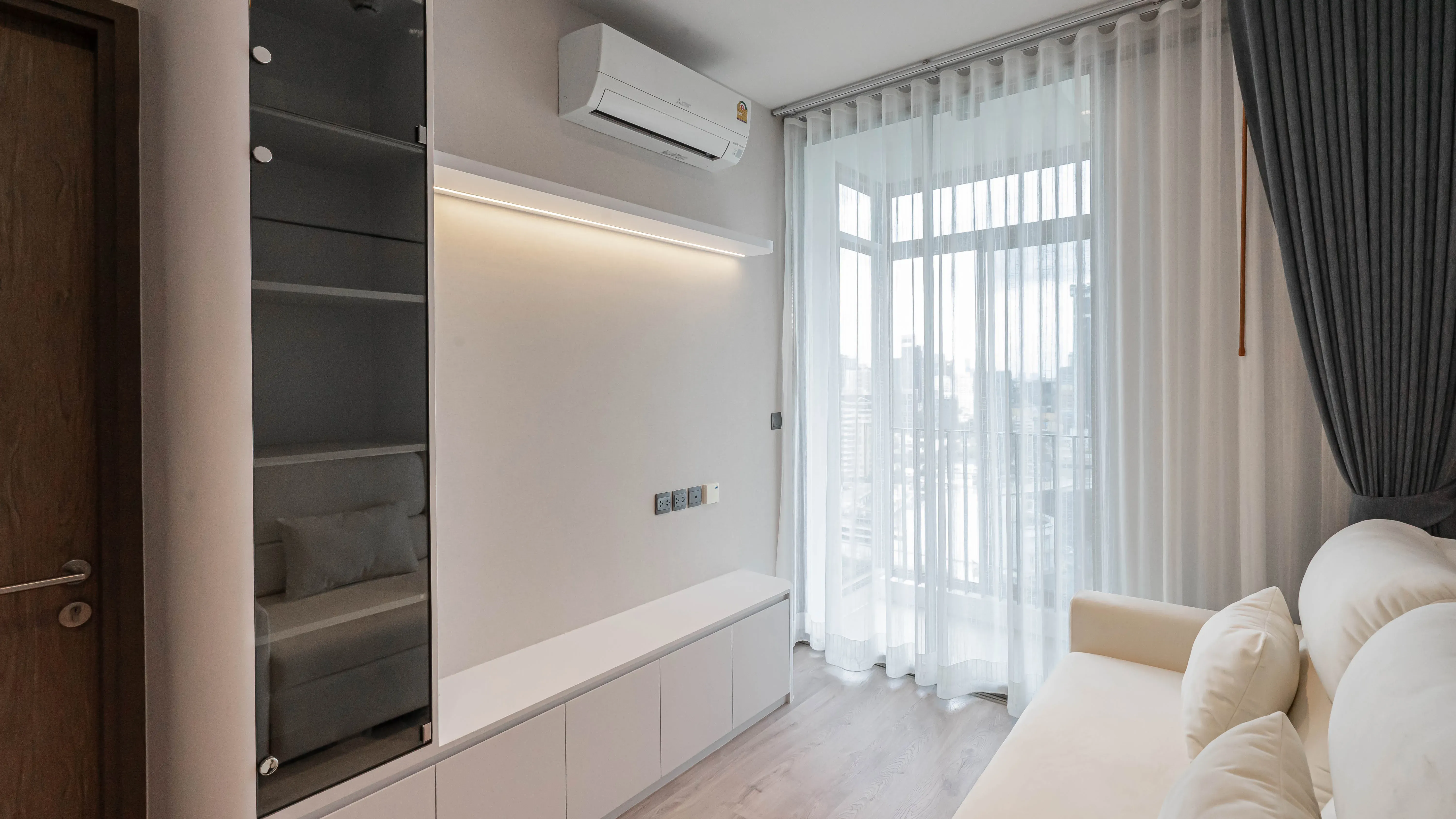 image-cover-living-room-real