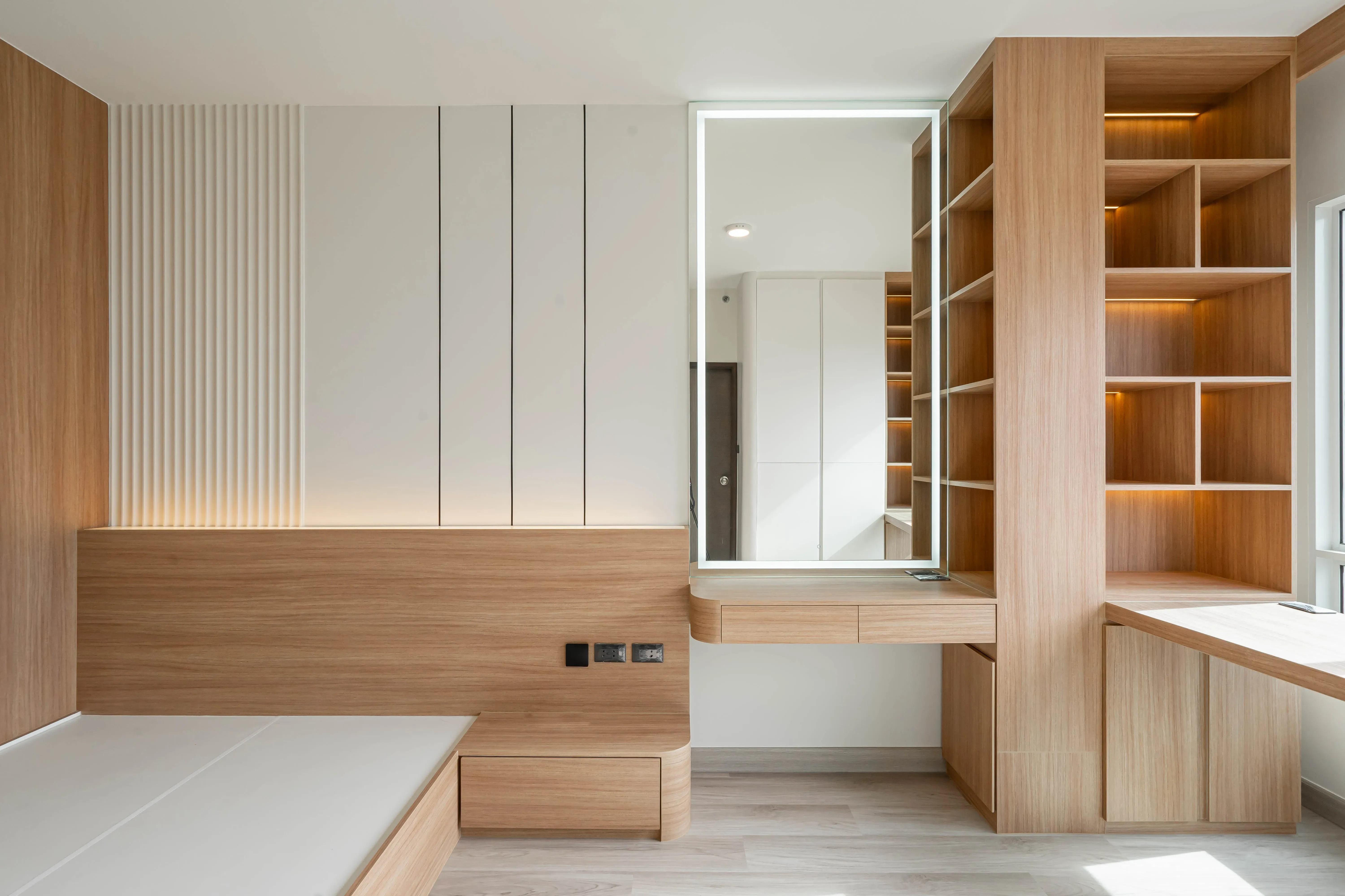 image-cover-bed-room-real