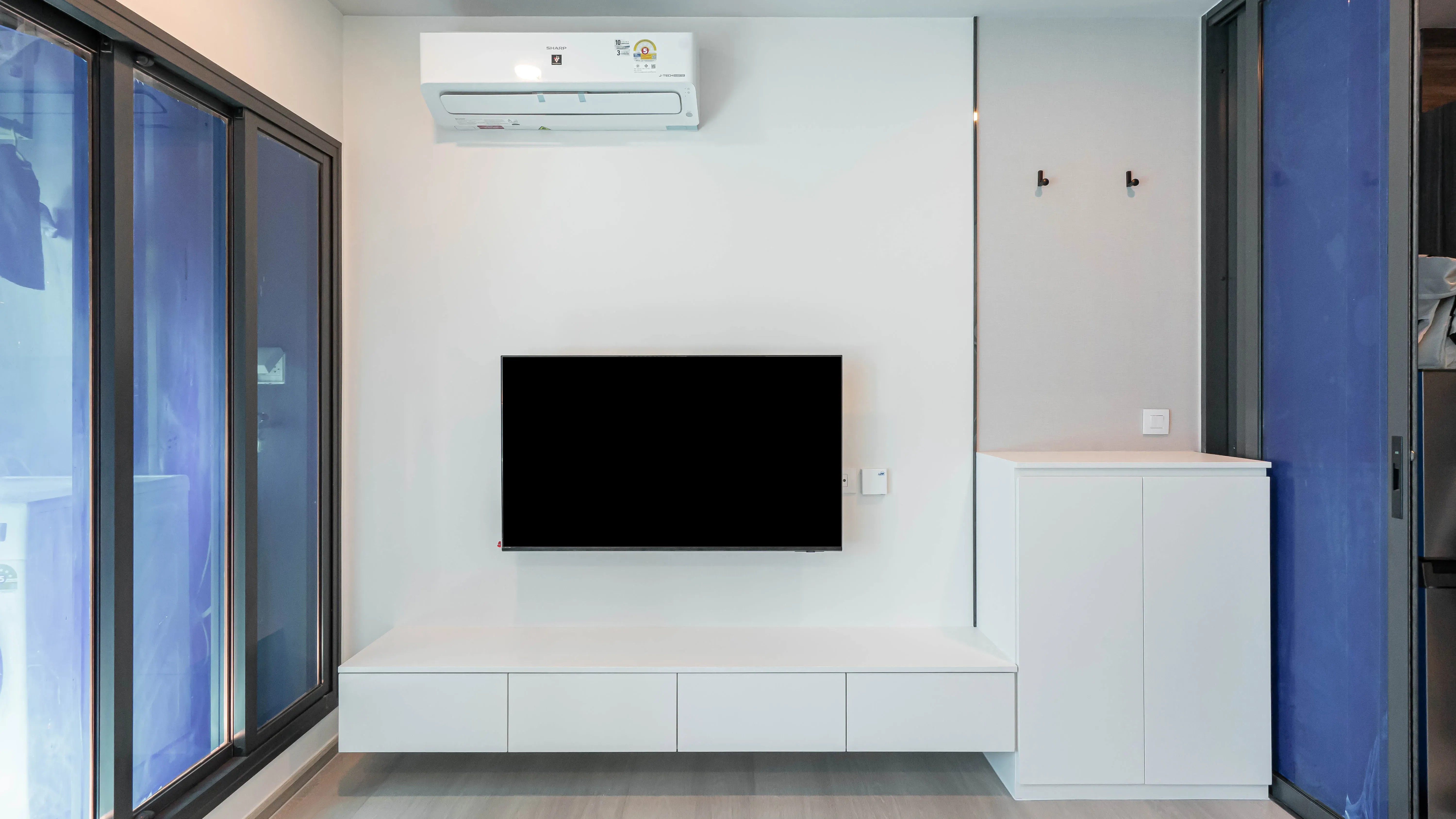 image-cover-bed-room-real