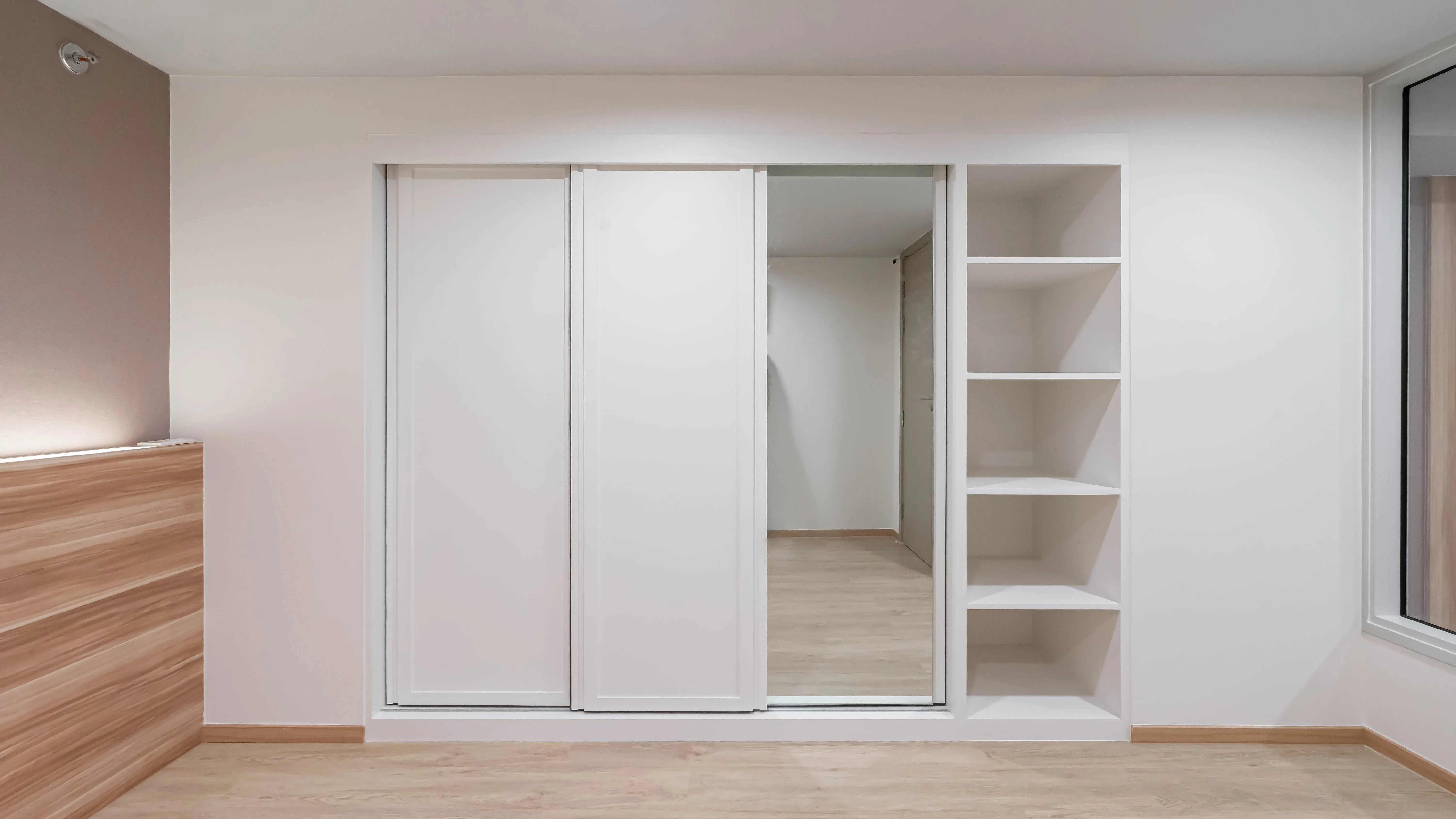 image-cover-bed-room-real