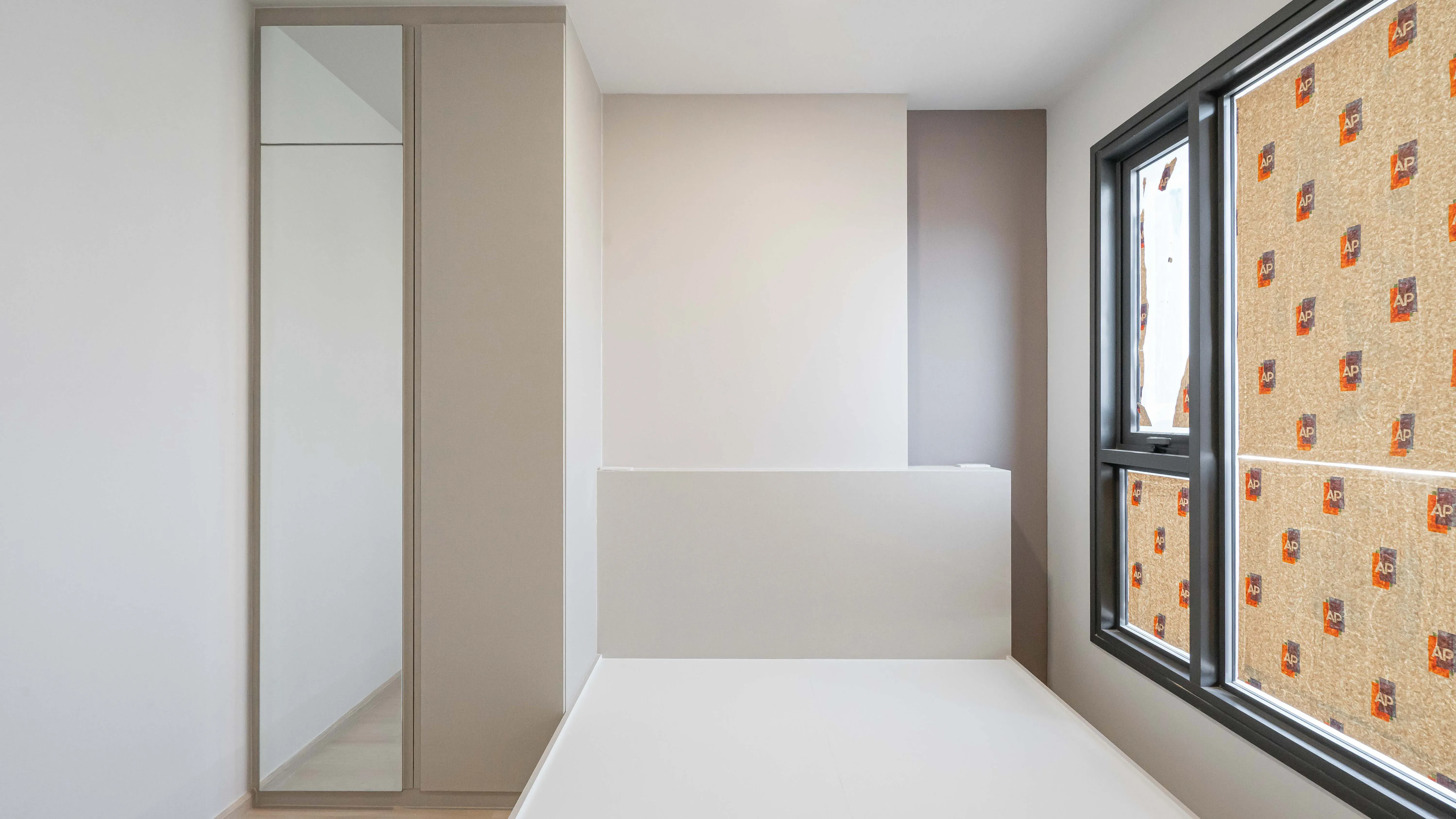 image-cover-bed-room-real